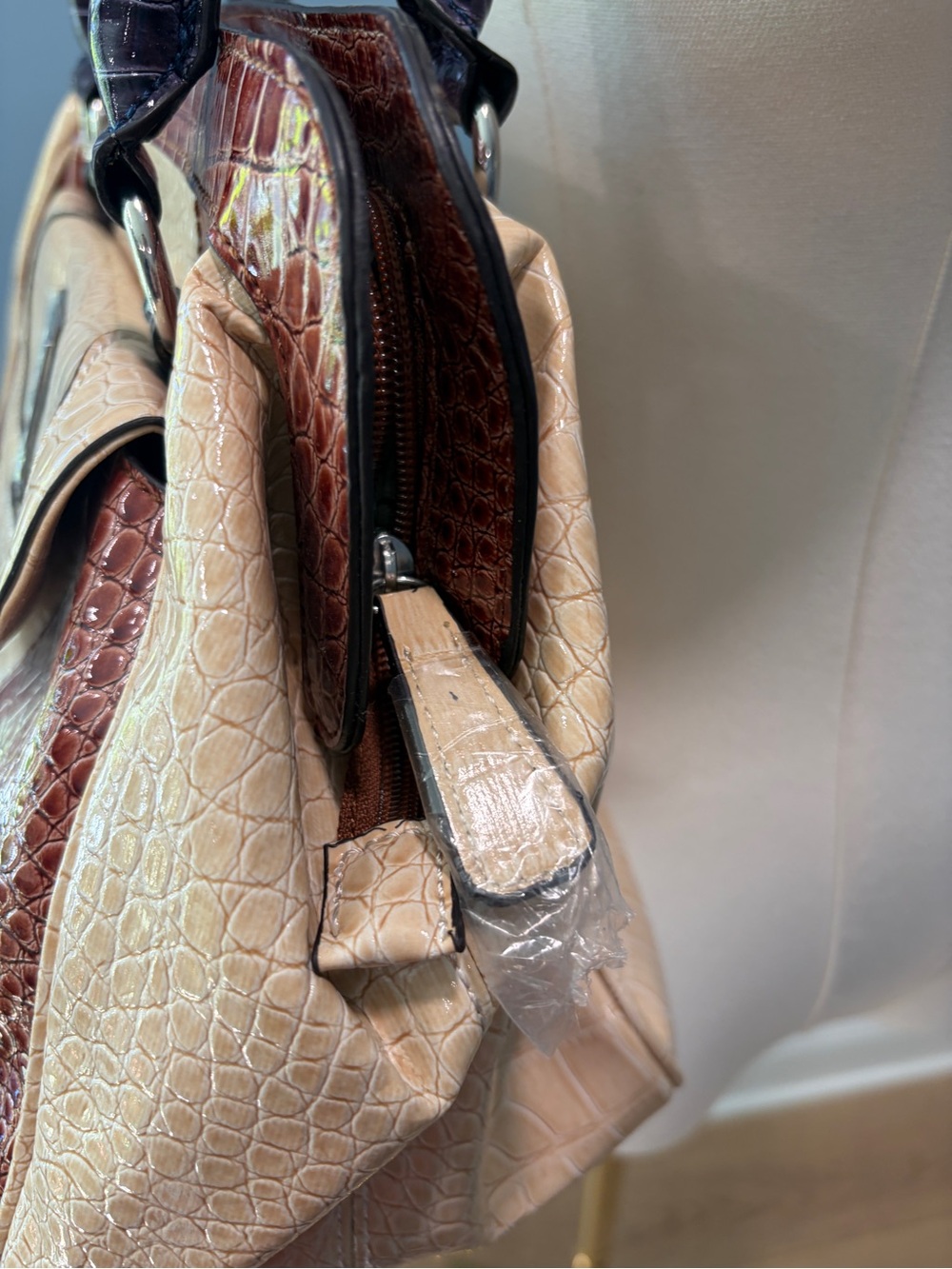 GUESS Croc Embossed Satchel Cream Brown Purple Patent Shoulder Handbag - Picture 5 of 12